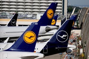 Read more about the article Lufthansa a anulat astăzi aproape toate zborurile din sau spre Frankfurt și Munchen, din cauza unei greve