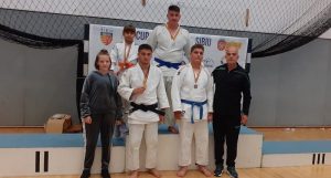 Read more about the article Judocanii de la CS Târgoviște, de patru ori pe podium la turneul internațional „Cupa Temerarul”