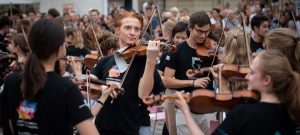 Read more about the article Tinerii muzicieni români pot participa la selecţia anuală pentru Orchestra de Tineret a Uniunii Europene