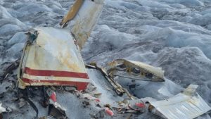 Read more about the article Un avion dispărut cu peste 50 de ani în urmă în Alpi, găsit după ce s-au topit ghețarii până la un nivel record
