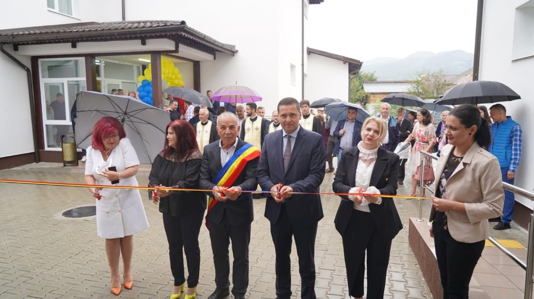 You are currently viewing Școală nouă inaugurată în comuna Buciumeni!