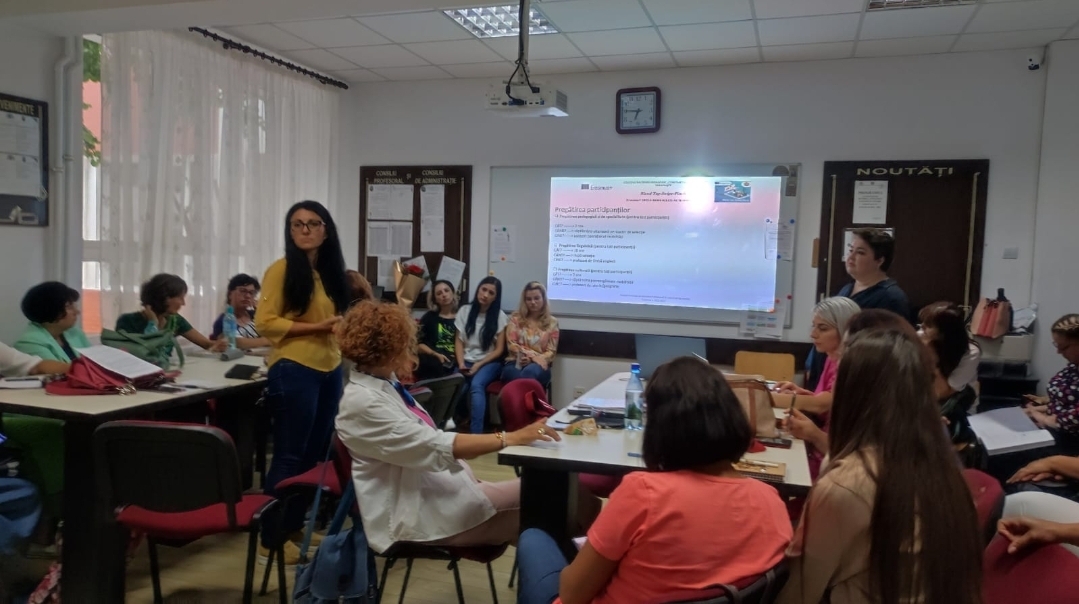 You are currently viewing Lansarea proiectului Erasmus+ Project no.2022-1-RO01-KA121-SCH-0000, BLEND TAP-SWIPE-PINCH, la Colegiul Naţional Pedagogic „Constantin Cantacuzino” din Târgoviște