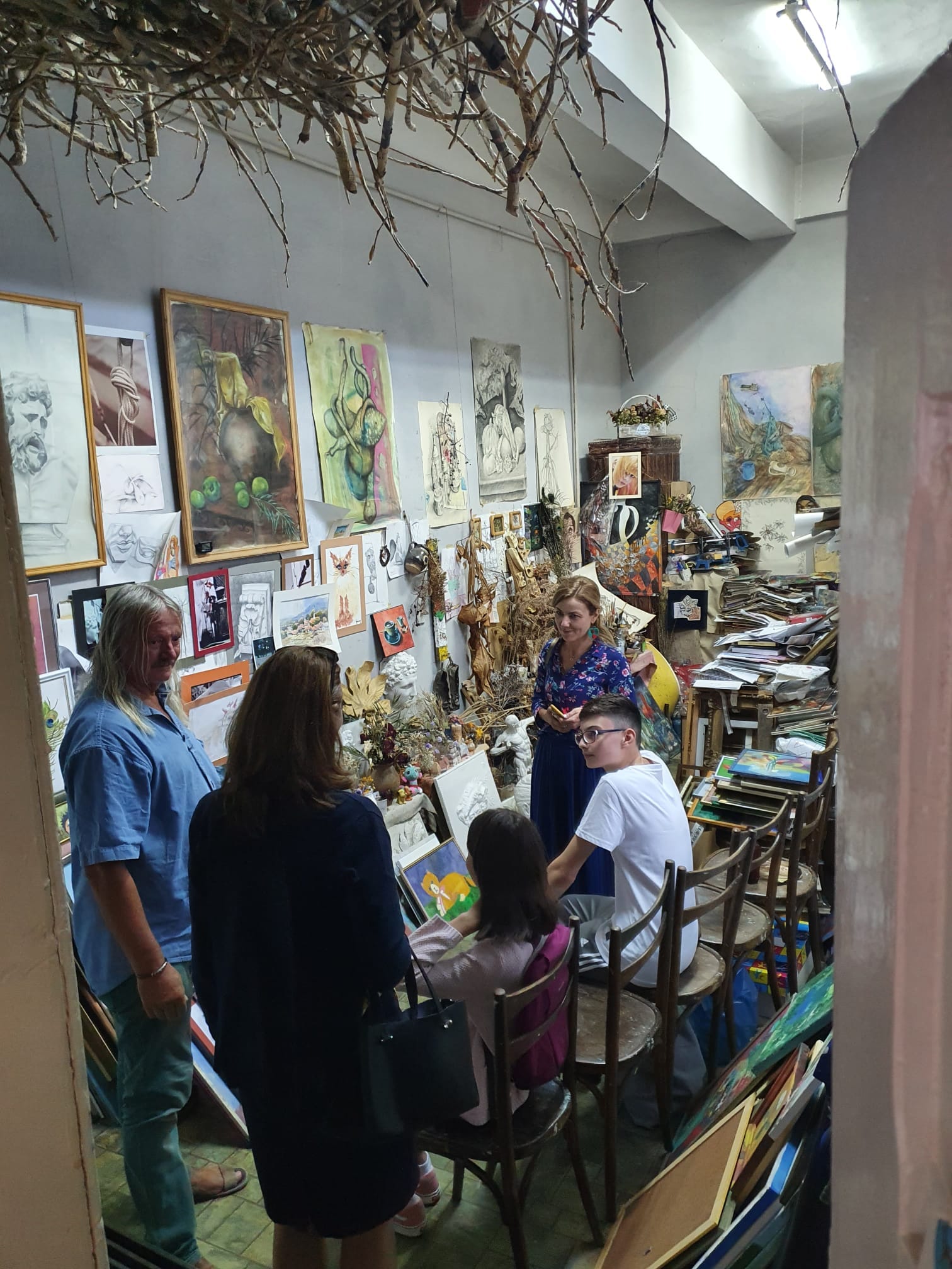 You are currently viewing Elevii care doresc să urmeze cursurile Școlii Populare de Arte „Octav Enigărescu” au participat la ore demonstrative