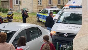 Read more about the article Trei eleve de 14 ani au ajuns la spital, după ce au consumat droguri în pauza dintre ore