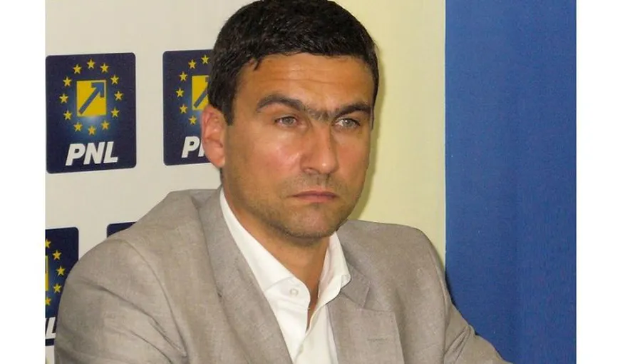 You are currently viewing Fostul secretar de stat, liberalul Cătălin Boboc demisionează din partid, după ce a fost acuzat că s-a branșat ilegal la curent