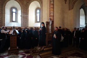 Read more about the article SINAXĂ MONAHALĂ ÎN ARHIEPISCOPIA TÂRGOVIȘTEI