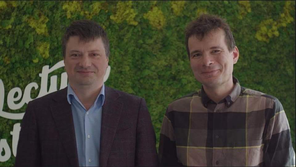 You are currently viewing Astăzi, la Avangarda, violonistul Alexandru Tomescu va povesti ce planuri are cu cabana Caraiman