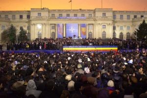Read more about the article Au trecut două decenii de la “curcubeul lui George W. Bush”