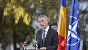 Read more about the article Jens Stoltenberg vine, luni, în România