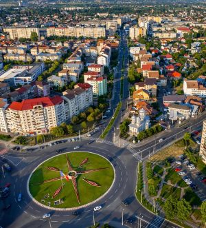 Read more about the article 85% dintre proiectele derulate de administrația târgovișteană se realizează cu fonduri nerambursabile