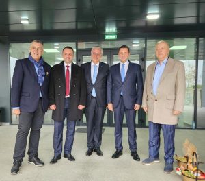 Read more about the article Primarii dâmbovițeni, prezenți, astăzi, la lansarea Programului Regional Sud-Muntenia 2021-2027