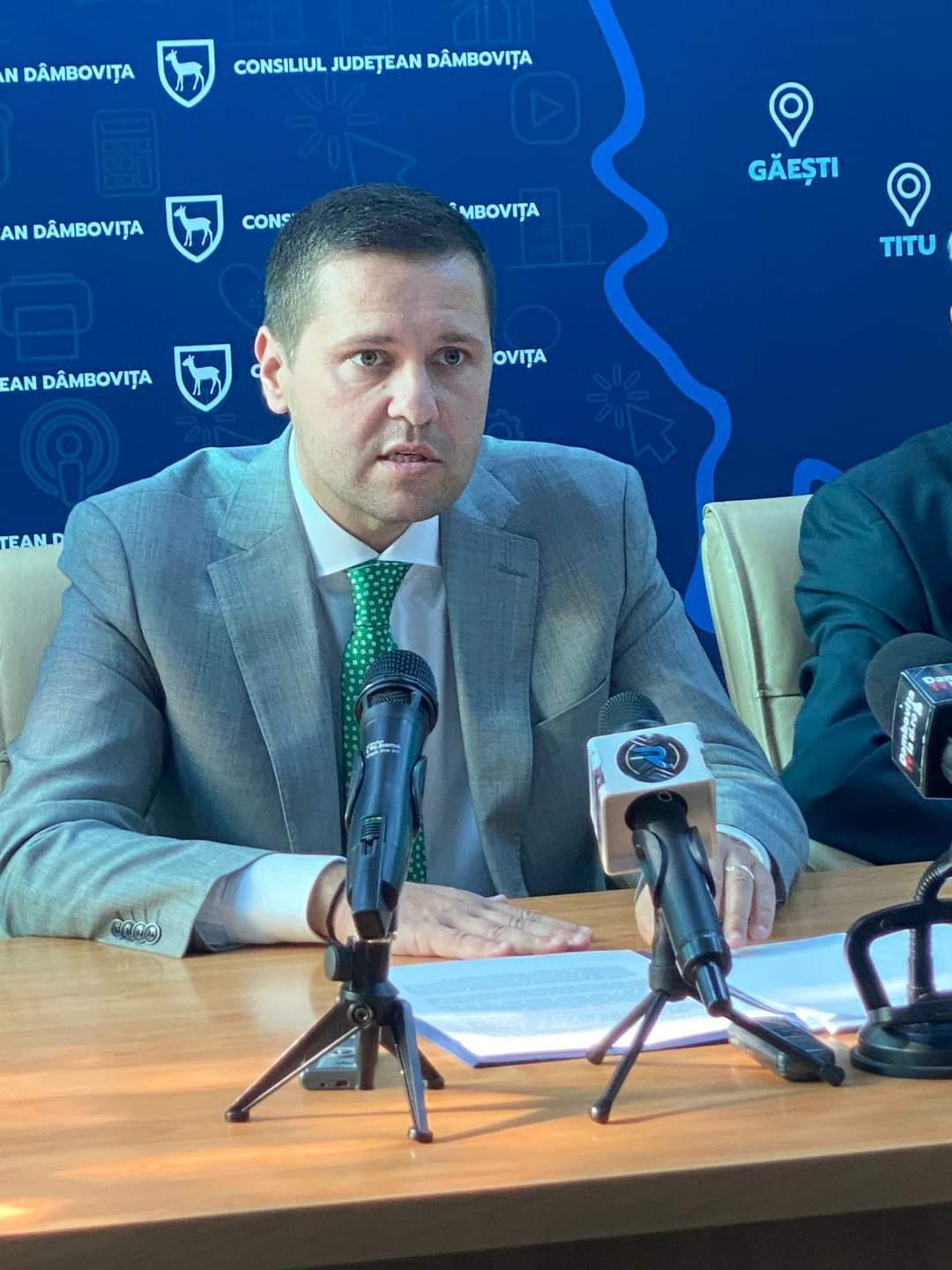 You are currently viewing Corneliu Ștefan: În județul Dâmbovița, se desfășoară cel mai ambițios proiect privind gestionarea deșeurilor