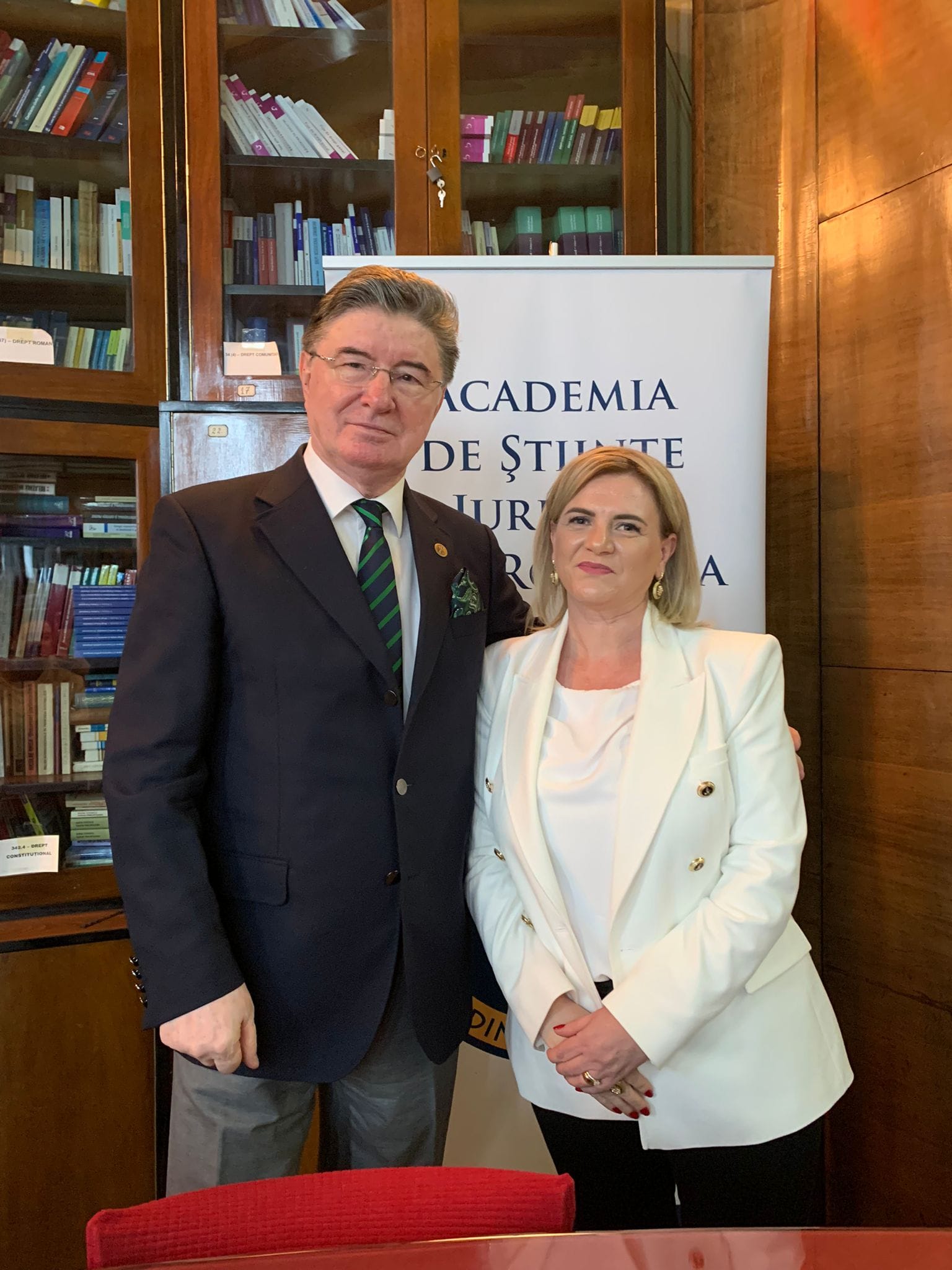 You are currently viewing Claudia Gilia, secretar al Secției de Drept public în Adunarea Generală a Academiei de Științe Juridice din România