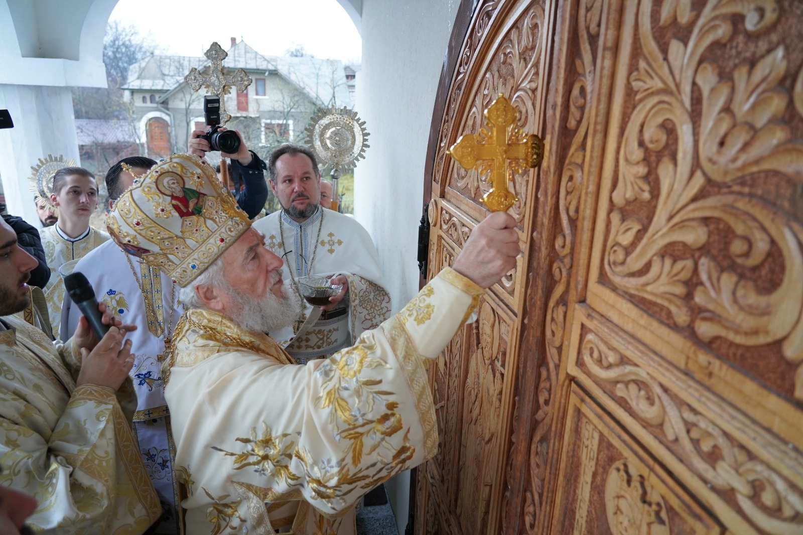 You are currently viewing A FOST TÂRNOSITĂ NOUA BISERICĂ DIN ORAȘUL FIENI-CARTIERUL BEREVOIEȘTI