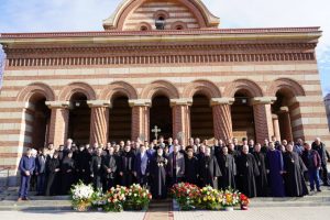 Read more about the article VIDEO – 23 DE ANI DE ARHIPĂSTORIRE LA TÂRGOVIȘTE A ÎNALTPREASFINȚITULUI PĂRINTE ARHIEPISCOP ȘI MITROPOLIT NIFON