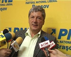 Read more about the article Primarul comunei Moieciu, condamnat pentru furt de arbori și abuz în serviciu