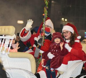 Read more about the article Moș Crăciun vine mâine, cu alai, la Târgoviște