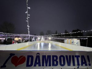 Read more about the article Acces gratuit, pentru copii, la patinoarul din incinta Curții Domnești, în seara de Moș Nicolae
