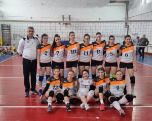 Read more about the article Tot mai bine în Elită! Echipele de volei feminin de la CSȘ-CSM Târgoviște, victorii pe linie în Campionatele Naționale
