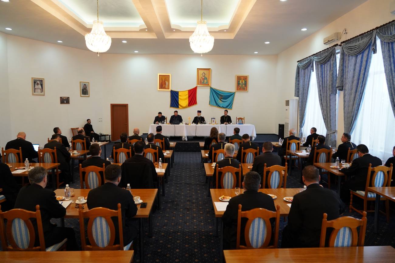You are currently viewing LA TÂRGOVIȘTE A AVUT LOC ADUNAREA GENERALĂ A ASOCIAȚIEI CENTRUL DIACONAL „CASA CREȘTINĂ”