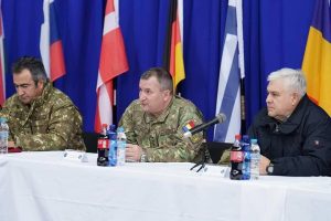 Read more about the article Ministrul Apărării în vizită la baza NATO KFOR din Kosovo