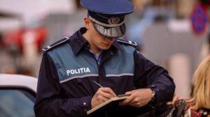Read more about the article Dosar penal pentru o femeie, care a fost surprinsă conducând fără permis, la Șelaru