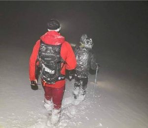 Read more about the article Doi turiști, salvați de salvamontiști în Bucegi. Vezi recomandările specialiștilor în caz de avalanșă!