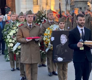 Read more about the article Mitică Popescu a fost înmormântat cu onoruri militare la Cimitirul Bellu