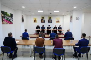 Read more about the article O NOUĂ SESIUNE A EXAMENULUI DE CAPACITATE PREOŢEASCĂ ÎN ARHIEPISCOPIA TÂRGOVIȘTEI      