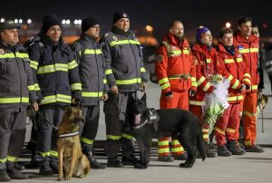 Read more about the article Primul modul de salvatori care a intervenit în urma cutremurului din Republica Turcia a ajuns acasă