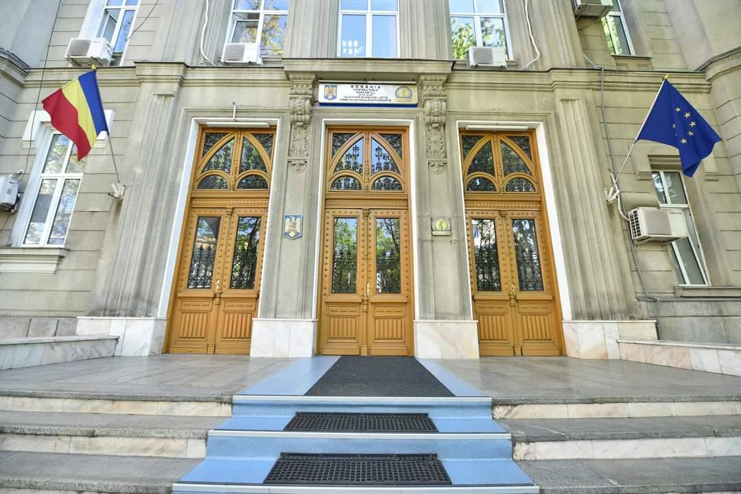 You are currently viewing DNA a trimis în judecată primarul unei comune din Giurgiu și mai mulți funcționari din primărie pentru fraudarea fondurilor europene