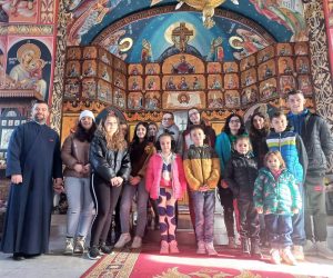Read more about the article 843 DE TINERI DIN ARHIEPISCOPIA TÂRGOVIȘTEI ÎNSCRIȘI LA CONCURSUL NAȚIONAL CATEHETIC 2023