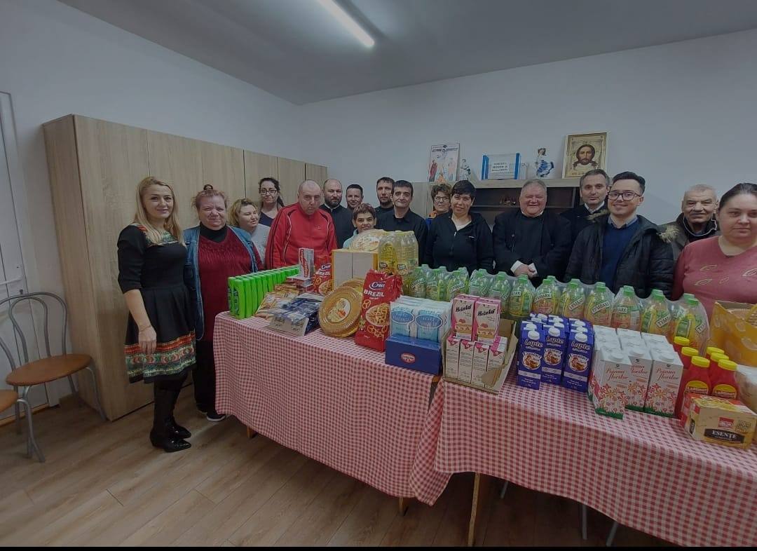 You are currently viewing ACTIVITATEA CENTRULUI DE SERVICII COMUNITARE SF. ANDREI DE LA GURA-OCNIȚEI ESTE SUSȚINUTĂ DE PAROHII ALE ARHIEPISCOPIEI TÂRGOVIȘTEI