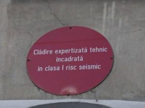 Read more about the article 300 de elevi din Timișoara vor trece la cursuri online, deoarece clădirea în care învaţă a fost încadrată în clasa I de risc seismic