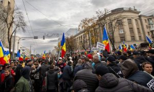 Read more about the article Miting de amploare la Chişinău: Participanţii au cerut demisia guvernului şi achitarea facturilor pentru lunile de iarnă