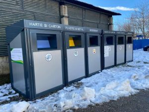 Read more about the article În zona blocuri din Răcari, au fost amplasate containere modulare supraterane, pentru colectarea selectivă