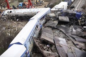Read more about the article Un român s-ar putea număra printre victimele accidentului feroviar din Grecia