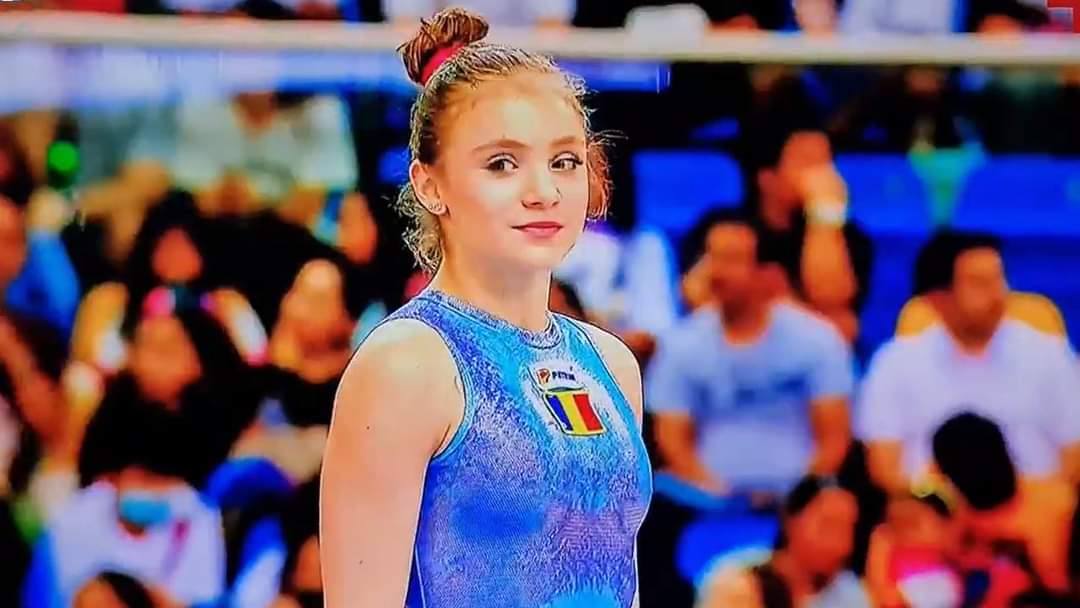 You are currently viewing De două ori AUR pentru gimnasta Sabrina Voinea Maneca