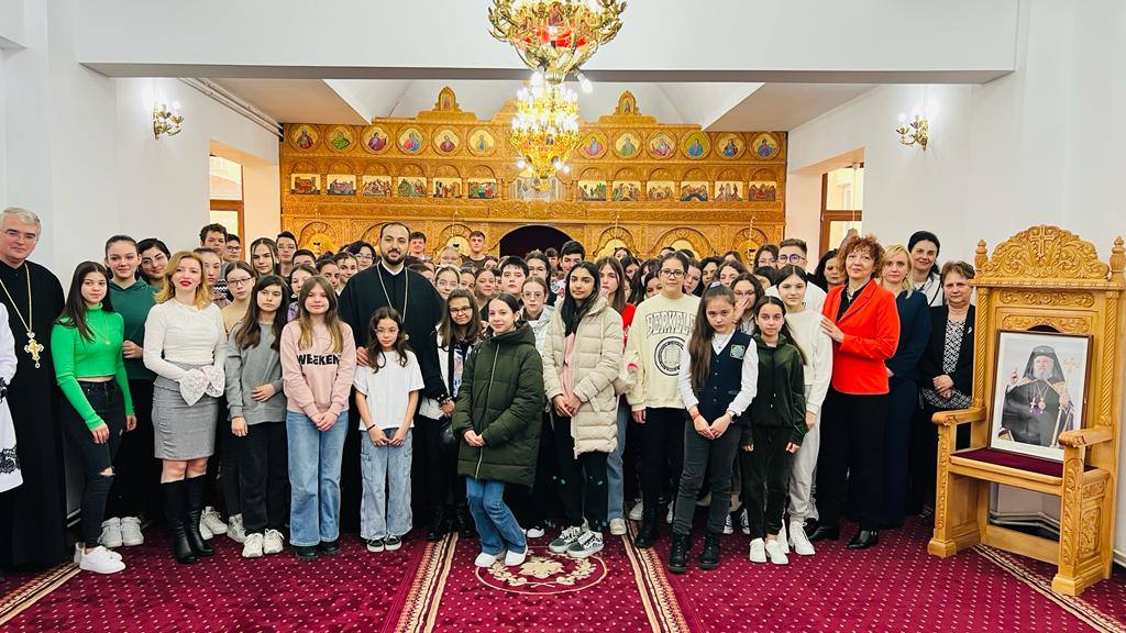 You are currently viewing ETAPA JUDEȚEANĂ A OLIMPIADEI INTERDISCIPLINARE „CULTURĂ ȘI SPIRITUALITATE ROMÂNEASCĂ”, ÎN ARHIEPISCOPIA TÂRGOVIȘTEI