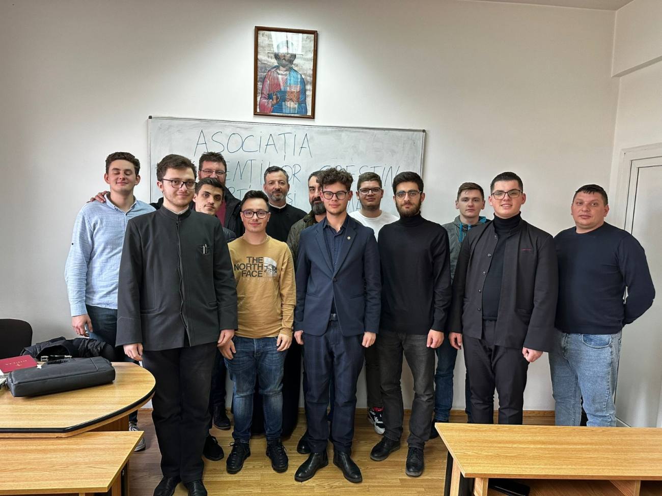 You are currently viewing O NOUĂ  ÎNTÂLNIRE DIN CADRUL SERIEI „DIALOGURI STUDENȚEȘTI” A FILIALEI TÂRGOVIȘTE A ASCOR