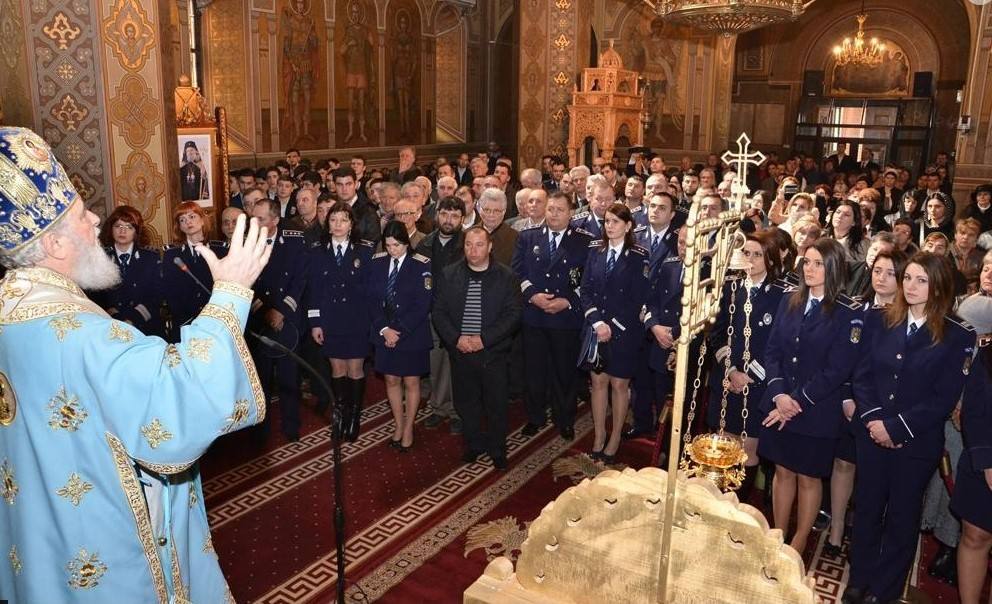 You are currently viewing MESAJUL ÎNALTPREASFINŢITULUI PĂRINTE ARHIEPISCOP ŞI MITROPOLIT NIFON CU OCAZIA ZILEI POLIȚIEI ROMÂNE – 25 MARTIE 2023