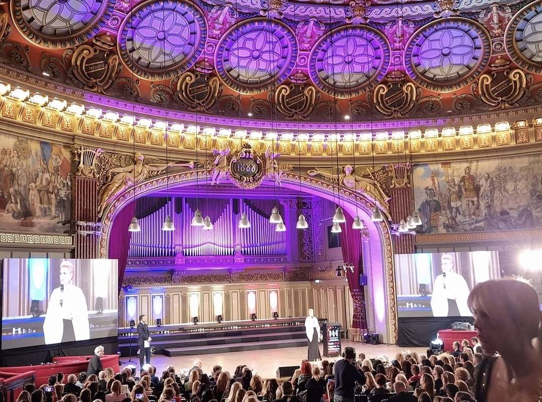 You are currently viewing Camera de Comerț, Industrie și Agricultură Dâmbovița, prezentă la Gala Women in Economy 2023, ediția a V-a