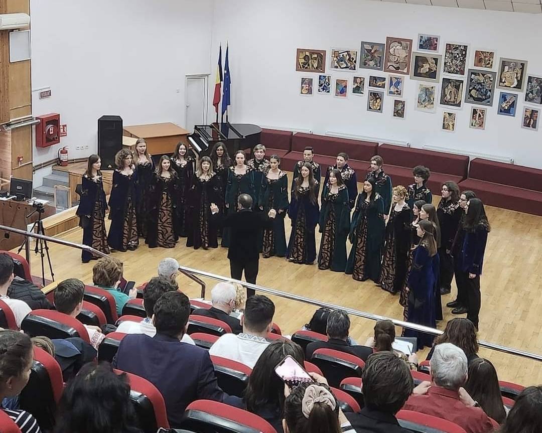 You are currently viewing La Târgoviște a avut loc Olimpiada Națională Corală, etapa regională!