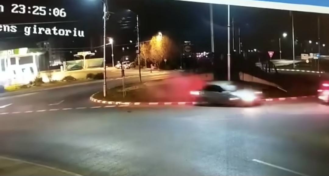 You are currently viewing Un șofer băut bine a intrat în coliziune cu un alt autoturism la intrarea în municipiul Târgoviște