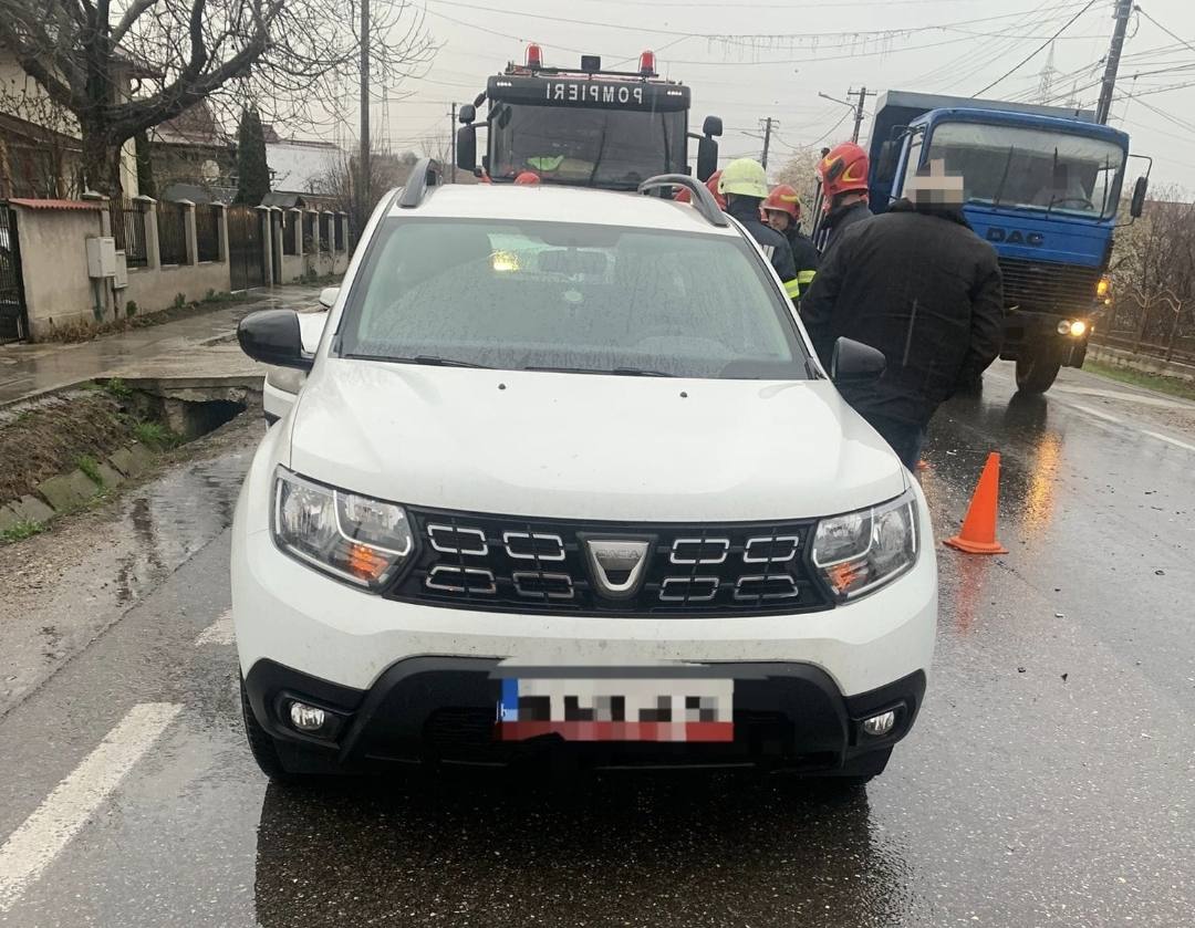 You are currently viewing Accident rutier pe DN 72, la Viișoara! O persoană a fost rănită!