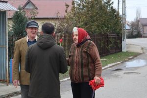 Read more about the article Doamnele și domnișoarele din Aninoasa, sărbătorite de administrația locală