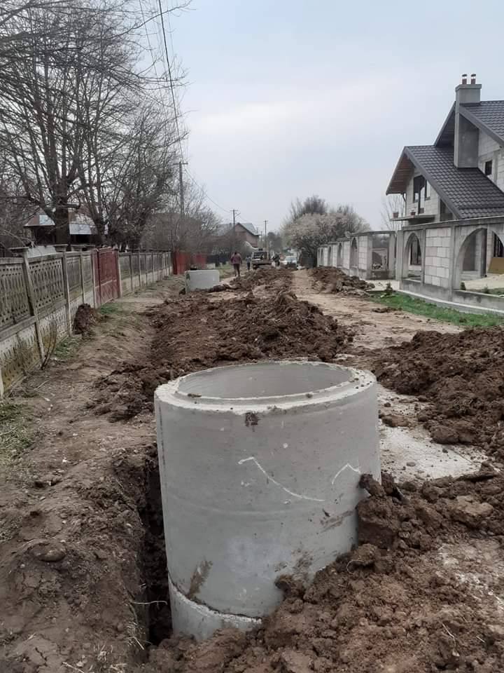 You are currently viewing Au început lucrările la rețeaua de canalizare din Raciu
