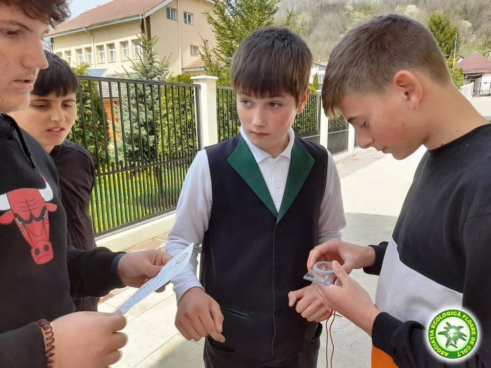 You are currently viewing Experiență captivantă, pentru elevii Școlii Gimnaziale „Grigore Rădulescu” din Bezdead