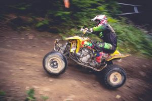 Read more about the article FLACĂRA MORENI – LA ETAPA A II-A DE ENDUROCROSS DIN CAMPIONATUL NAȚIONAL