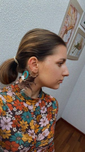 Read more about the article Accesorii din materiale reciclate, realizate de elevii Liceului de Arte „Bălașa Doamna” din Târgoviște, în săptămâna verde